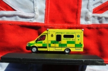 images/productimages/small/MERCEDES-BENZ SPRINTER Welsh Ambulance Oxford 76MA001 voor open.jpg